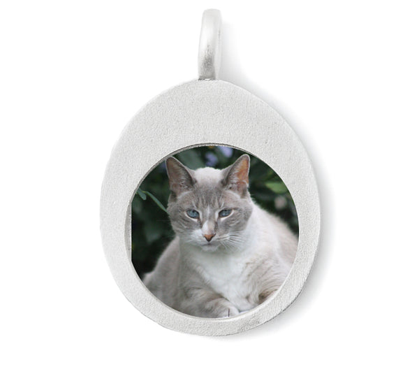 Medium Silver Thumb Stone Pendant- Q