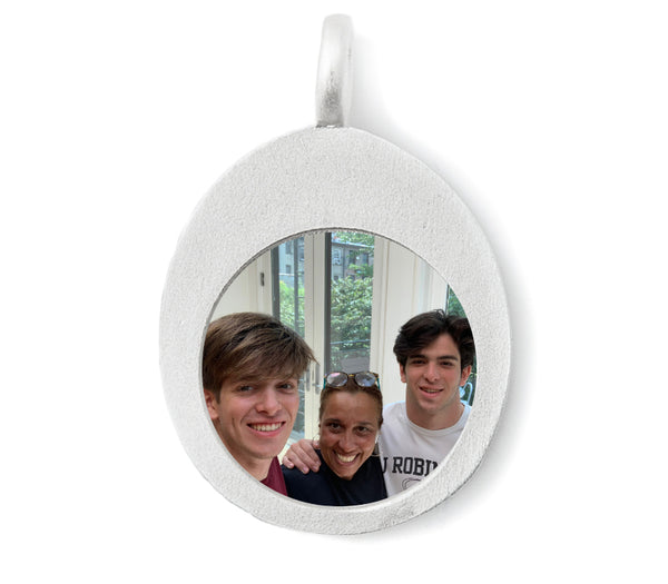 Medium Silver Thumb Stone Pendant- Q